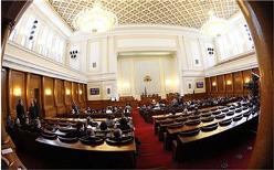 Парламент поддержал вето президента на поправки к Закону о поощрении инвестиций