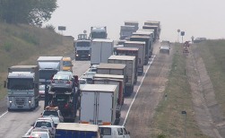Турецкие дальнобойщики грозят блокировать КПП на болгарско-турецкой границе