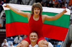 Болгары завоевали золотую и серебряную медали на первенстве мира в борьбе в Стамбуле