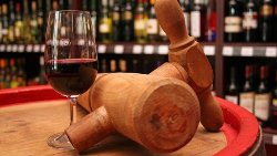 Осенние праздники болгарского вина