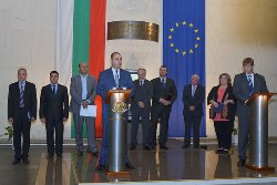 Министр Цветанов обсудил с дипломатами безопасность иностранных туристов в Болгарии