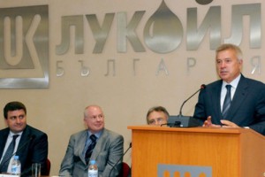 ЛУКОЙЛ выполняет требования Болгарии по переоснащению НПЗ