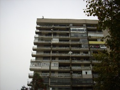 В Болгарии женщину сдуло ветром с балкона 15 этажа