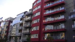 Число введенных в эксплуатацию жилых зданий сократилось в последний квартал 2013 г.